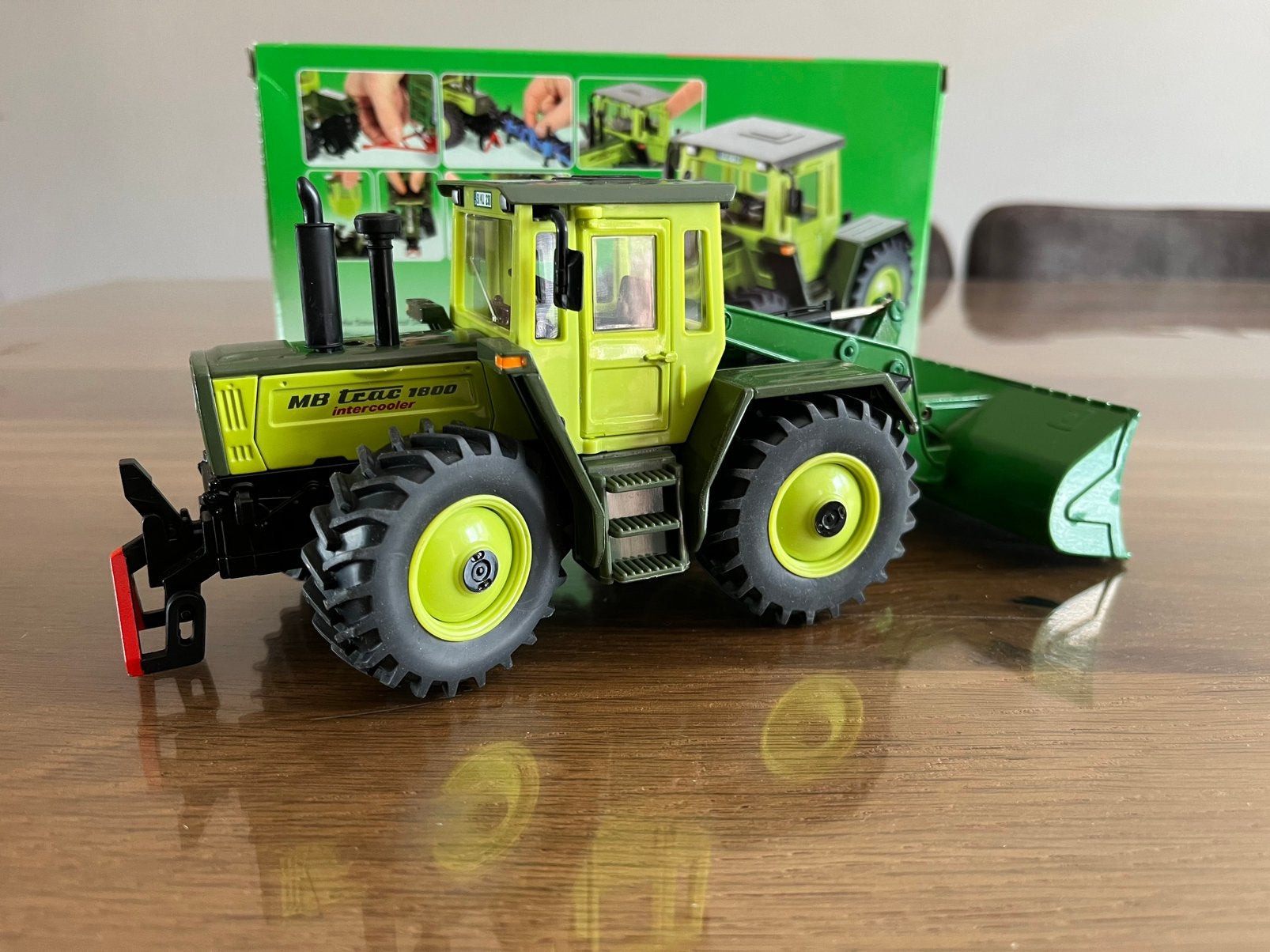 MB Trac 1800 tractor verbouwd met achterlader Siku 3477, Ophalen of Verzenden, Zo goed als nieuw, Tractor of Landbouw, SIKU