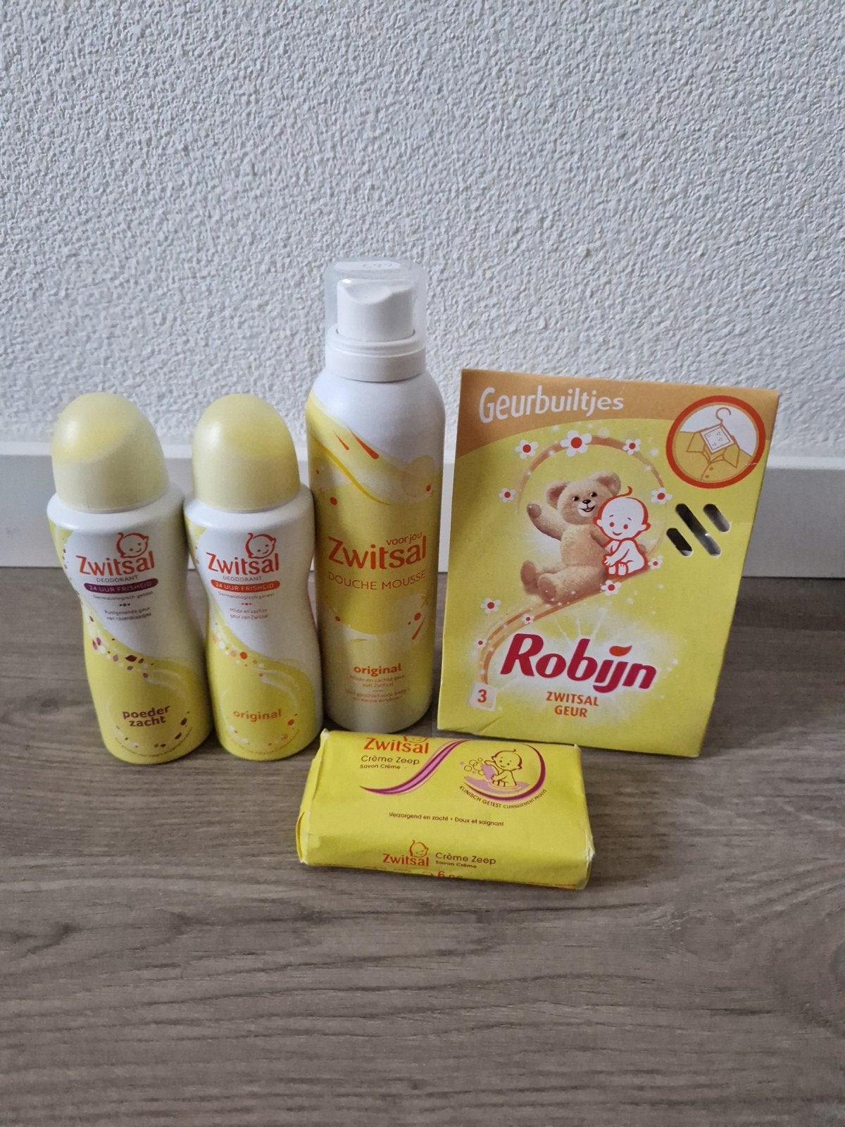 Zwitsal Douche Mousse, Deodorant, Zeep, Geurbuiltjes, Ophalen of Verzenden, Nieuw