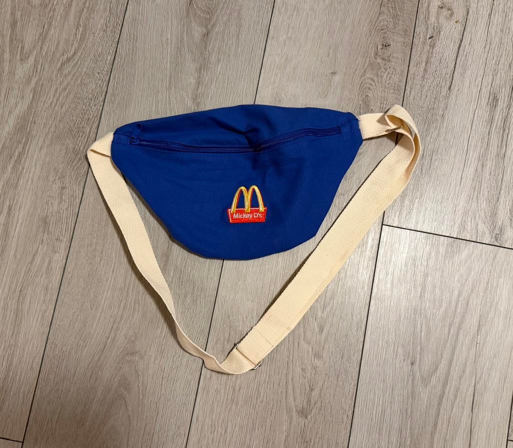 Limited edition McDonald’s tas, Verzenden, Zo goed als nieuw, 30 cm of meer, Minder dan 35 cm