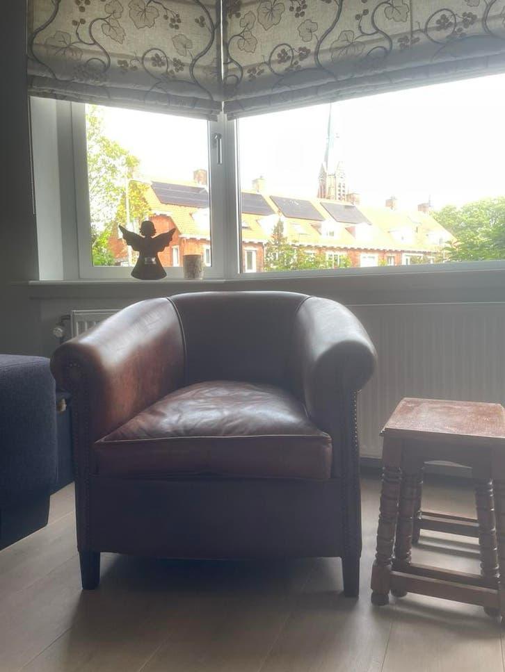 Chesterfield fauteuil cognac, Chesterfield, Ophalen of Verzenden, Zo goed als nieuw, 50 tot 75 cm