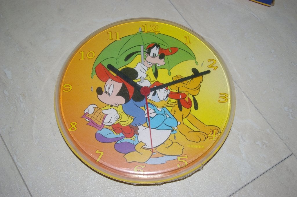 Disney wandklokje en foam kapstokje NIEUW, Ophalen of Verzenden, Nieuw, Klok