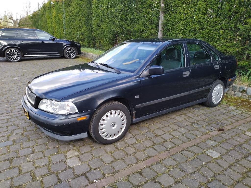 Volvo S40 1.6 I 16V 2000 Zwart, Stof, 4 cilinders, Origineel Nederlands, Grijs