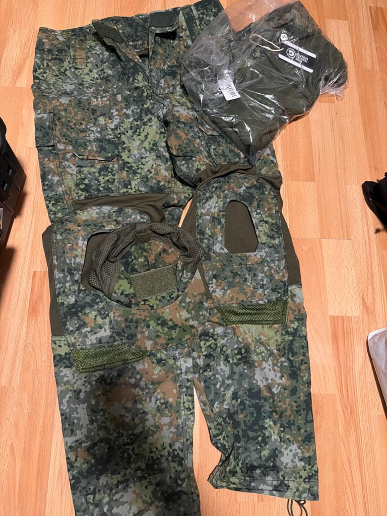 Dutch Tactical Gear Camouflage Set (Nieuw), Ophalen of Verzenden, Nieuw
