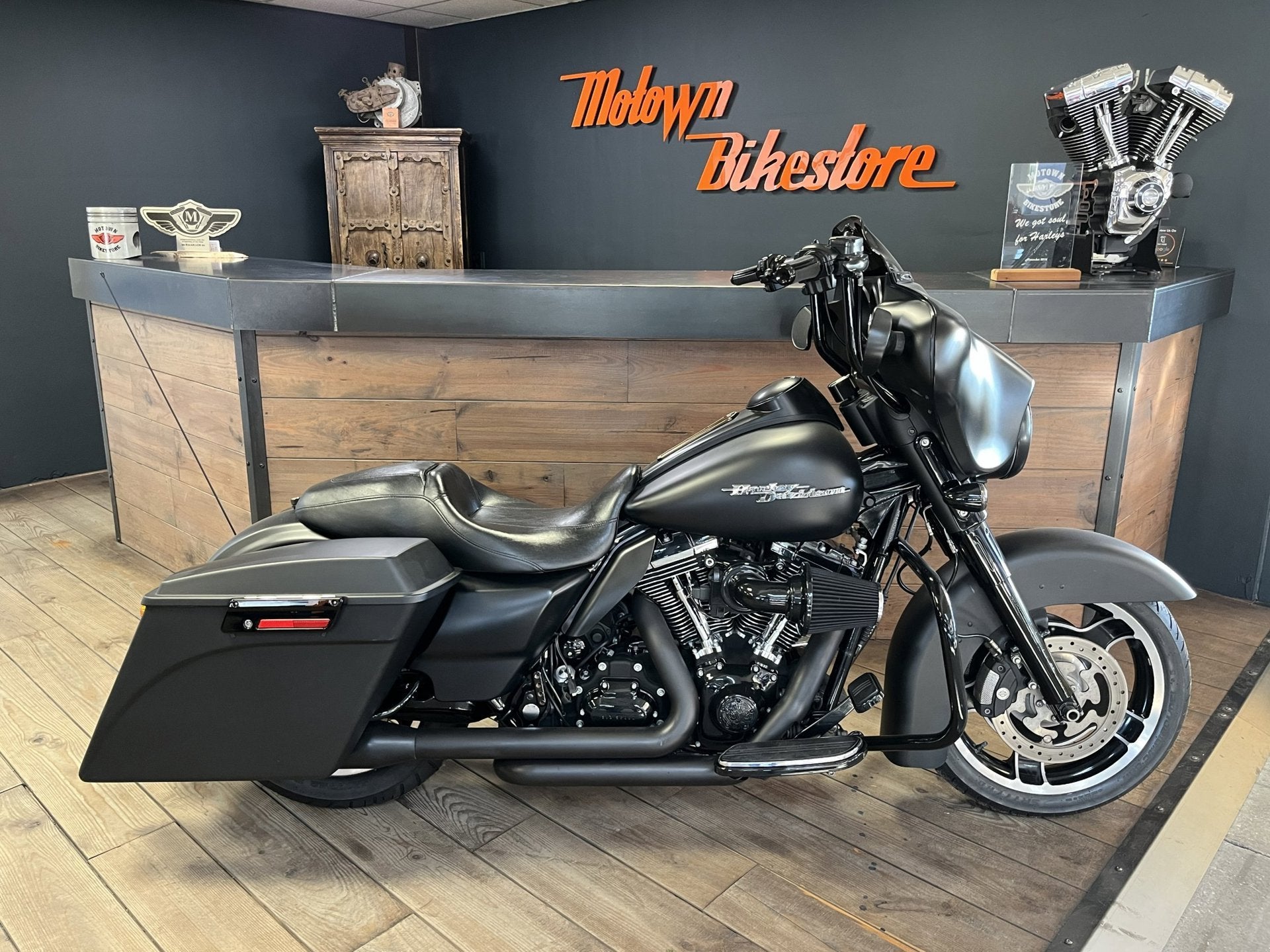 Harley Davidson FLHX Streetglide Denim Black CFR Exhaust Bla, 3700 W Juneau Ave
53208  Milwaukee, US, Info@harley-davidson.com