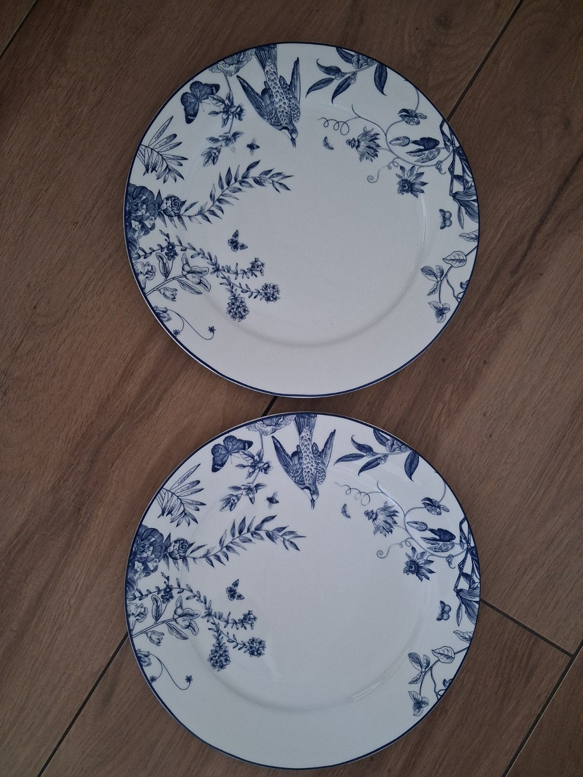 2x Dutch Floral Borden - Blauw/Wit met Vogel en Vlinders, Huis en Inrichting, Keuken | Servies, Gebruikt, Overige merken, Ophalen of Verzenden