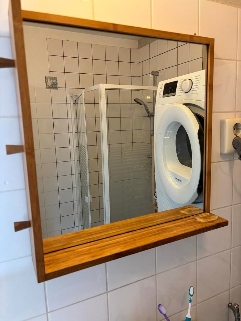Houten Ikea spiegel met plankje - perfect voor badkamer, Ophalen, Rechthoekig, 50 tot 75 cm, Minder dan 100 cm