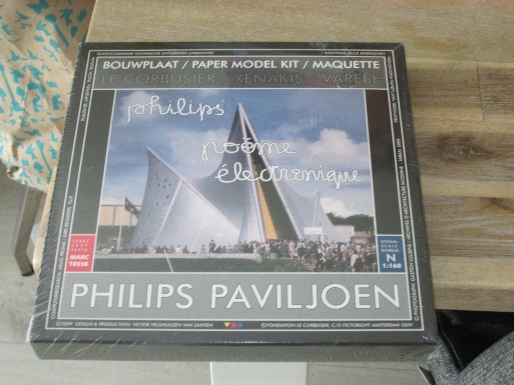 Philips Paviljoen Bouwplaat - Paper Model Kit (nieuw), Ophalen of Verzenden, Nieuw, 1:144 of kleiner