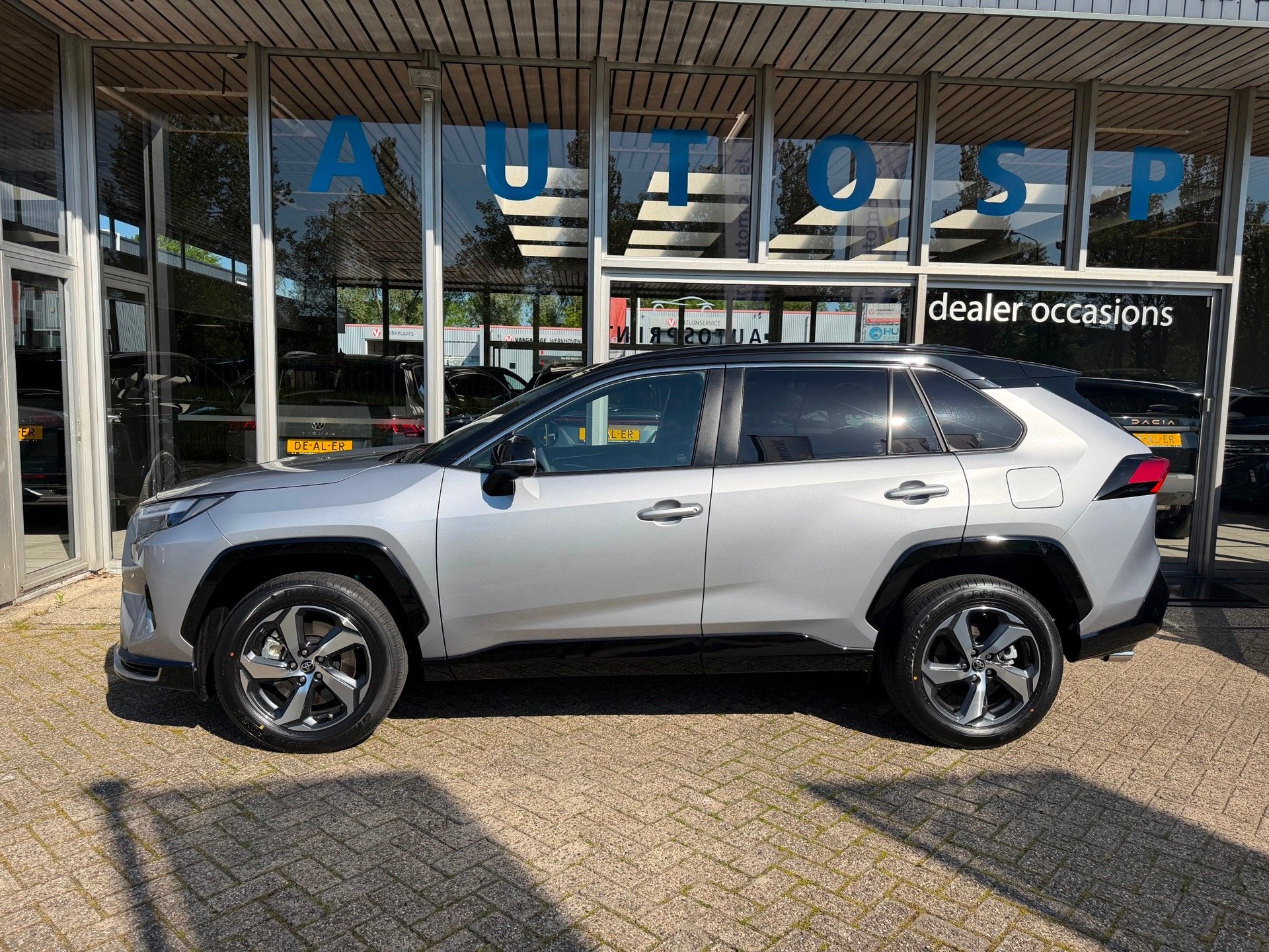 Toyota RAV4 2.5 Plug-in Hybrid AWD 300 Dynamic 306 PK DIREKT, Automaat, Gebruikt, Zwart, 4 cilinders