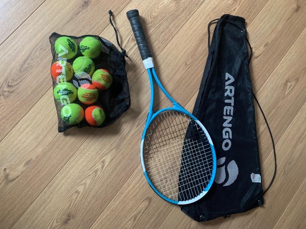 ARTENGO tennisracket blauw met tennisballen, Sport en Fitness, Tennis, Ophalen of Verzenden, Zo goed als nieuw, Racket, L2