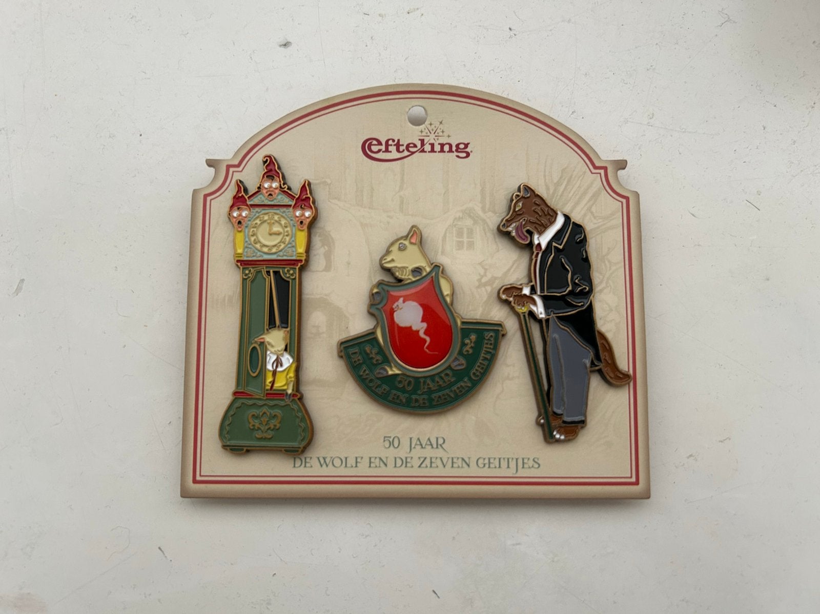 De Wolf en de Zeven Geitjes jubileum-pinset, Verzamelen, Efteling, Ophalen of Verzenden, Button of Speldje