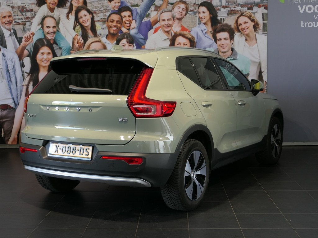 Volvo XC40 2.0 B3 Core - Camera - Dodehoek - 18"LMV - Stuur, Auto's, Volvo, Gebruikt, 4 cilinders, 1969 cc, Origineel Nederlands