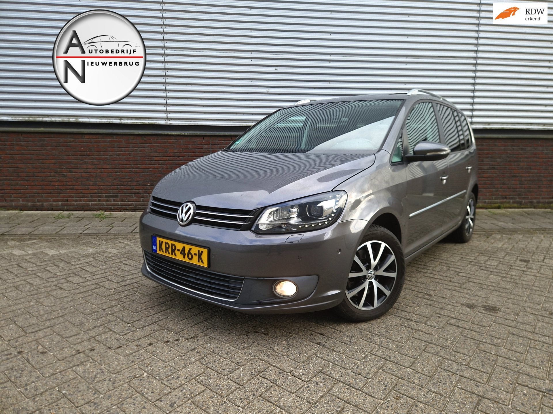 Volkswagen TOURAN 1.4 TSI Highline DSG Cruisecontrol Trekhaa, Auto's, Euro 5, Gebruikt, Zwart, 4 cilinders