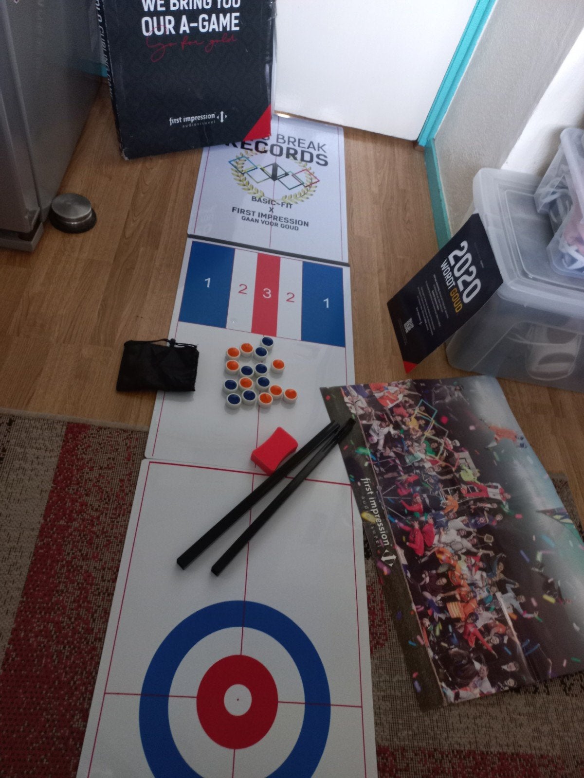 Curling vloerspel, Ophalen of Verzenden, Pijlen