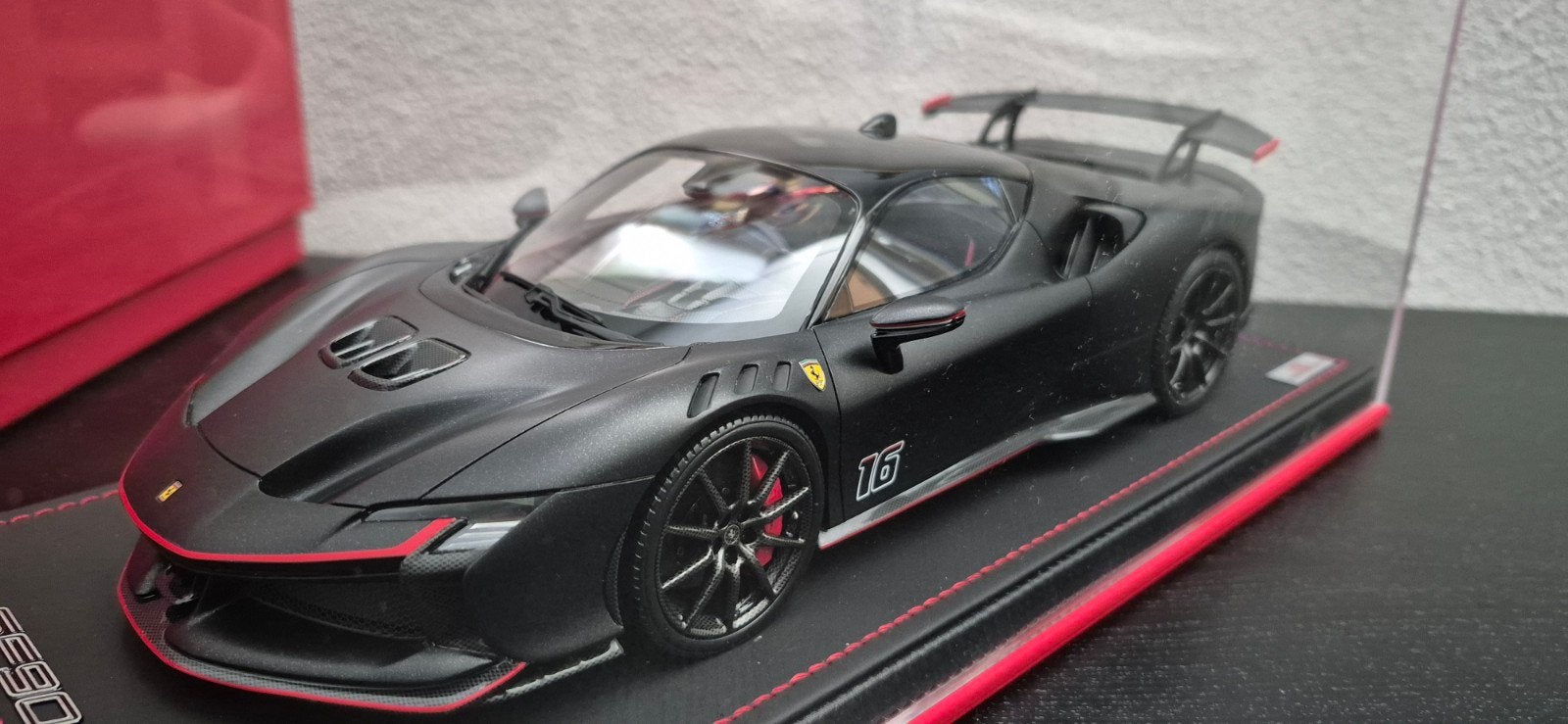 MR Ferrari SF90 XX LeClerc edition I 1:18 I met cover, Hobby en Vrije tijd, Modelauto's | 1:18, Ophalen of Verzenden, Nieuw, Auto