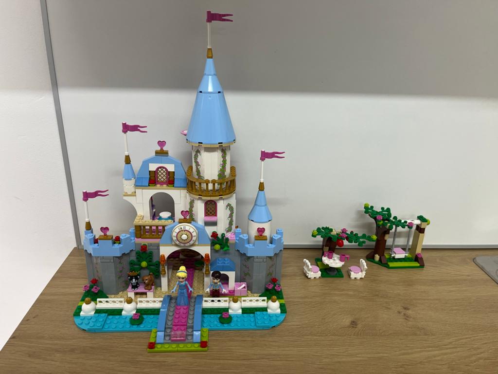 LEGO Disney Assepoester's Romantisch Kasteel - set 41055, Gebruikt, Lego, Ophalen of Verzenden, Compleet