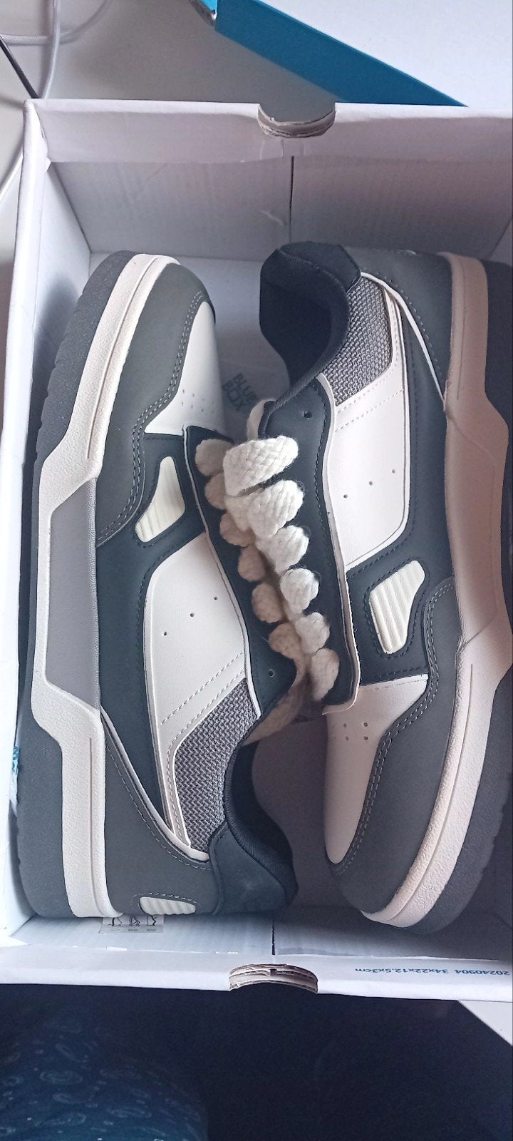 Zara sneakers maat 42- Zo goed als nieuw, Kleding | Heren, Schoenen, Ophalen, Overige kleuren, Zara, Nieuw