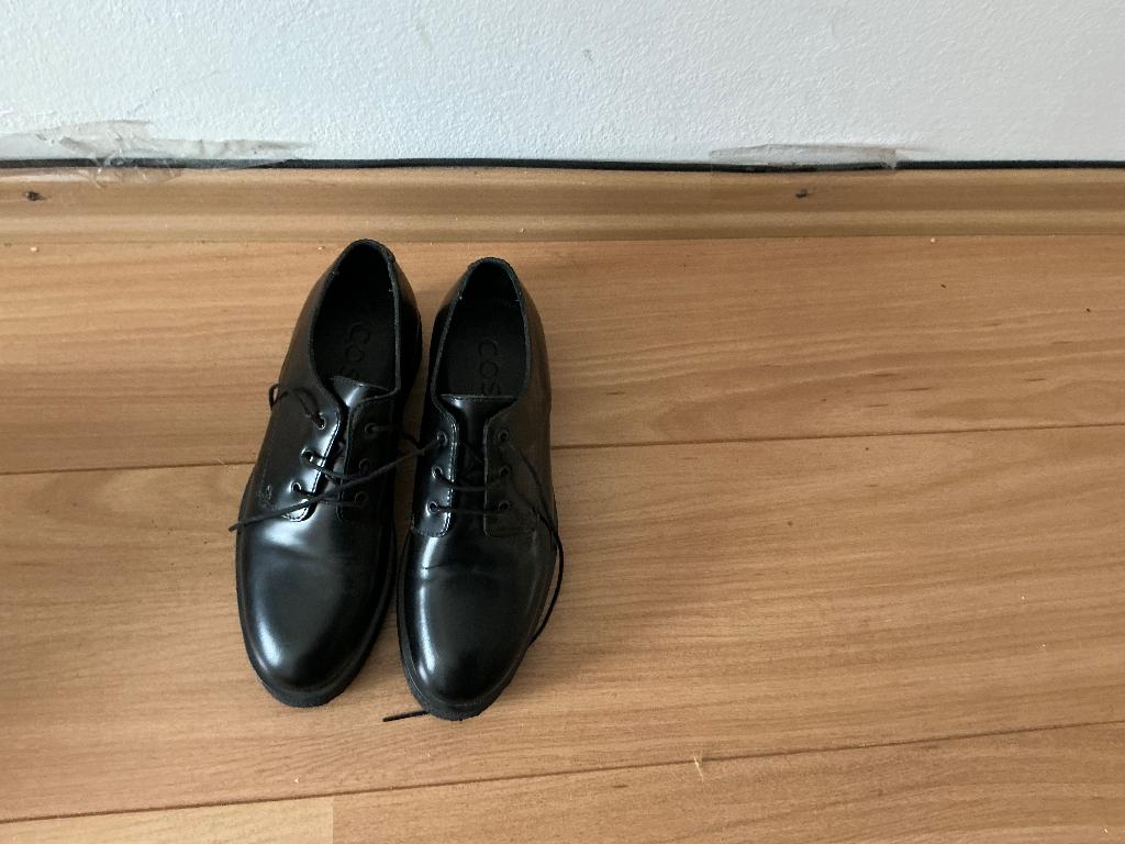 Te koop damesschoenen, COS, Zwart, Overige typen, Ophalen of Verzenden