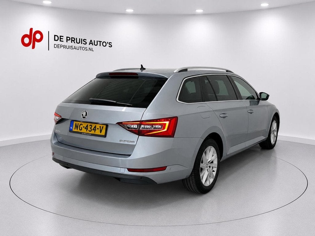 Skoda Superb Combi 1.4 TSI ACT Style Business Navigatie CanT, Auto's, Skoda, 1345 kg, Gebruikt, 4 cilinders, 150 pk