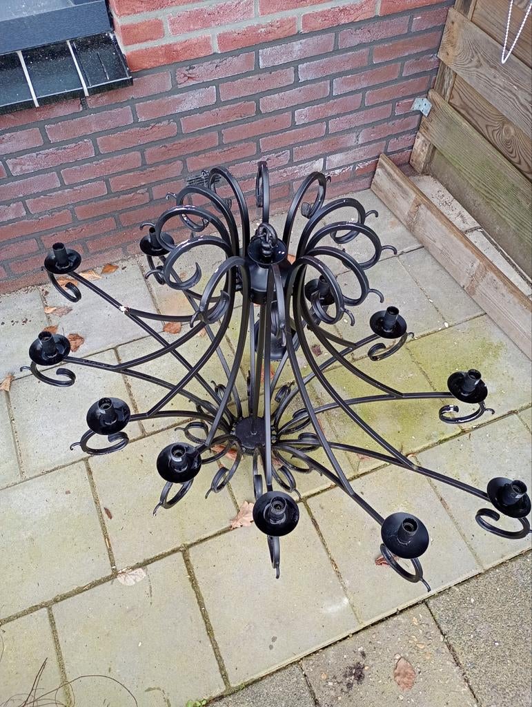 Grote kroonluchter, Ophalen, Zo goed als nieuw