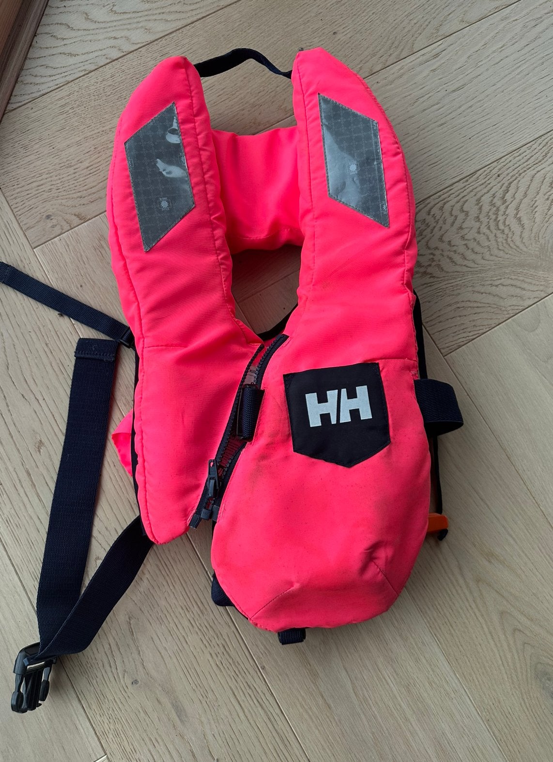 Zwemvest  10-25 kg reddingsvest ROZE helly hansen, Watersport en Boten, Watersportkleding, Ophalen of Verzenden, Zo goed als nieuw
