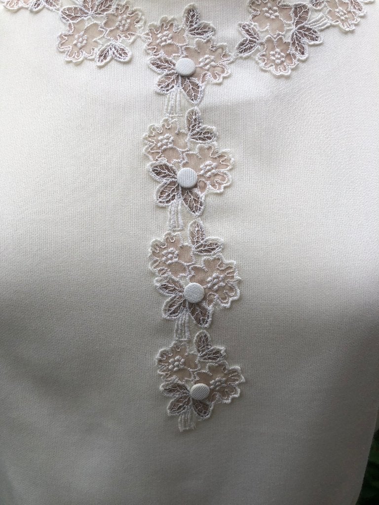 Brocante blouse, heel fijntjes! - S - katoen, Kleding | Dames, Blouses en Tunieken, Wit, Ophalen of Verzenden, Zo goed als nieuw