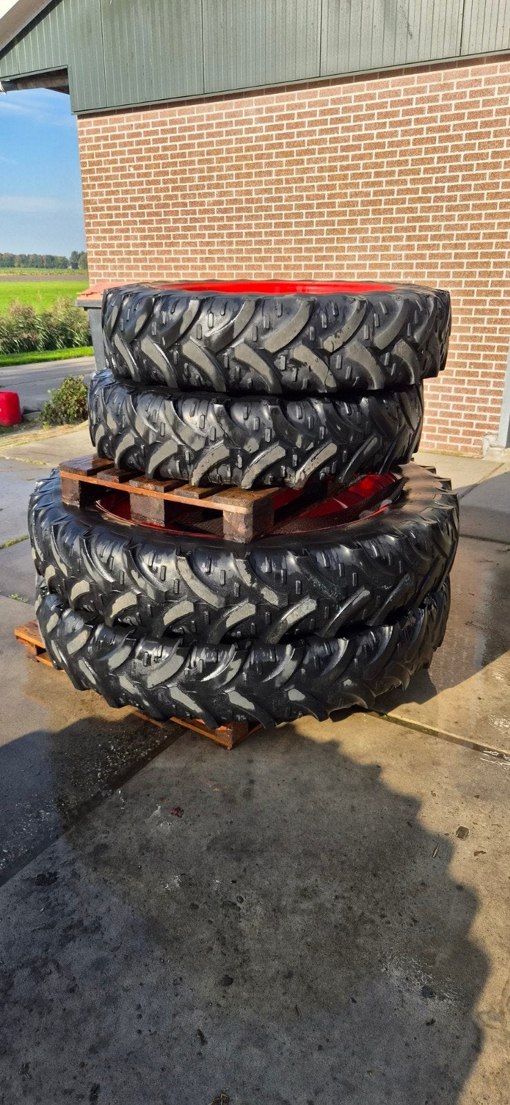 Klebér 300/95r46 270/95r32 cultuurwielen Fendt, Ophalen