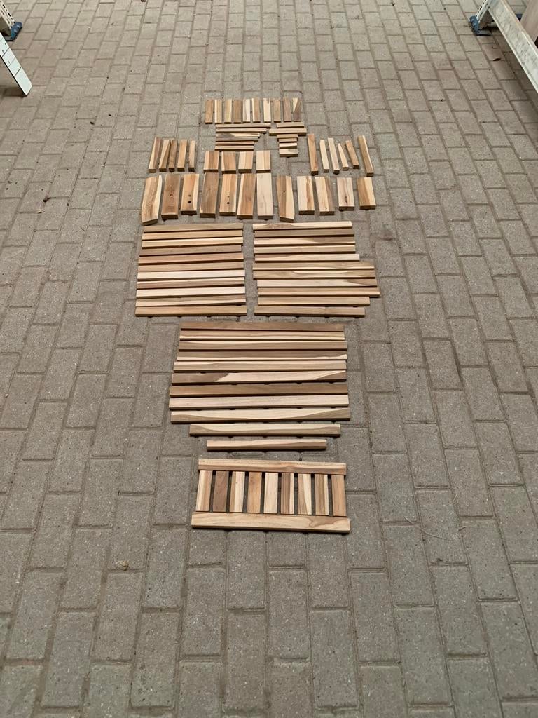 Teaken latjes, Ophalen