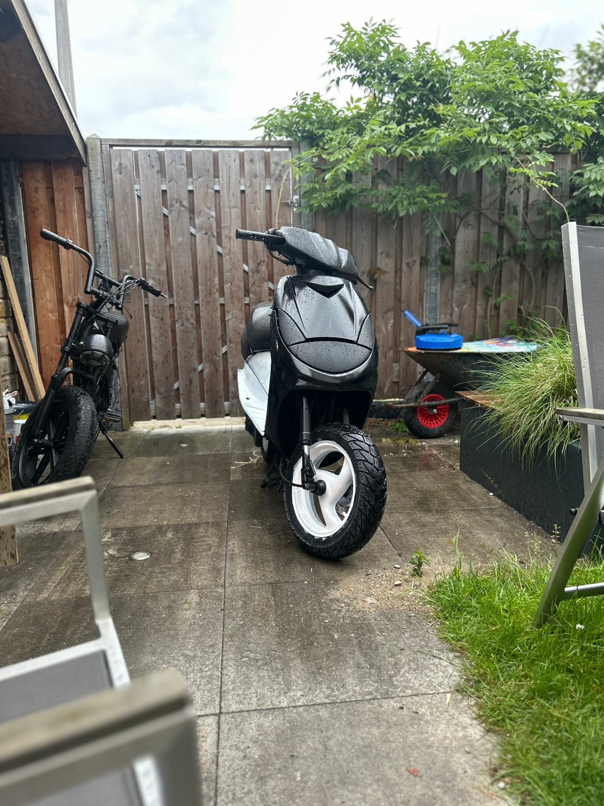 SCOOTER REPARATIE NIJMEGEN!!!!!, Fietsen en Brommers, Scooters | Peugeot, Ophalen, Zo goed als nieuw, Benzine, Overige modellen