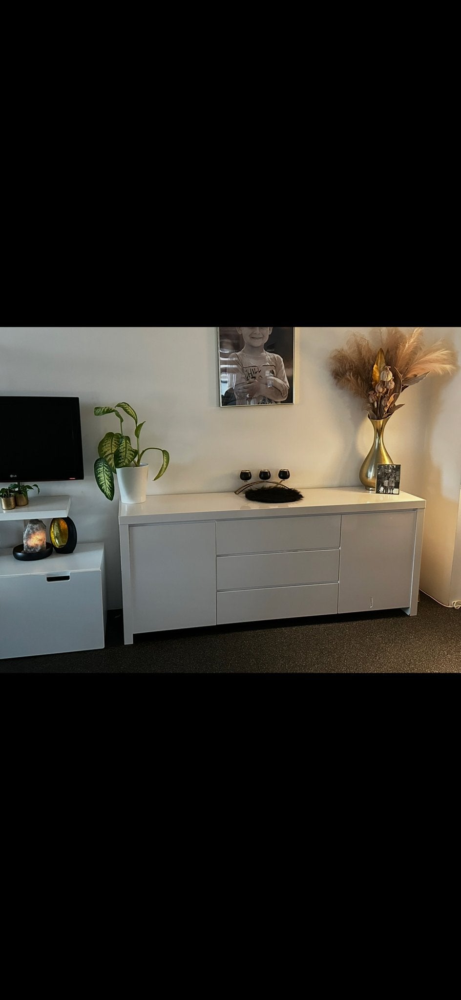Complete inboedel - dressoirs, salontafel en eettafel, Ophalen, 50 – 75, Gebruikt, 150 tot 200 cm