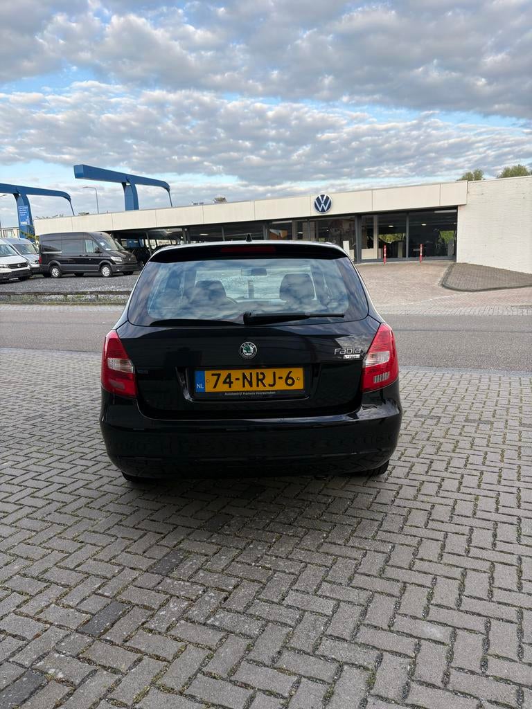Skoda Fabia 1.2 TSI 63KW Combi 2011 Zwart, Ophalen, Gebruikt, Skoda
