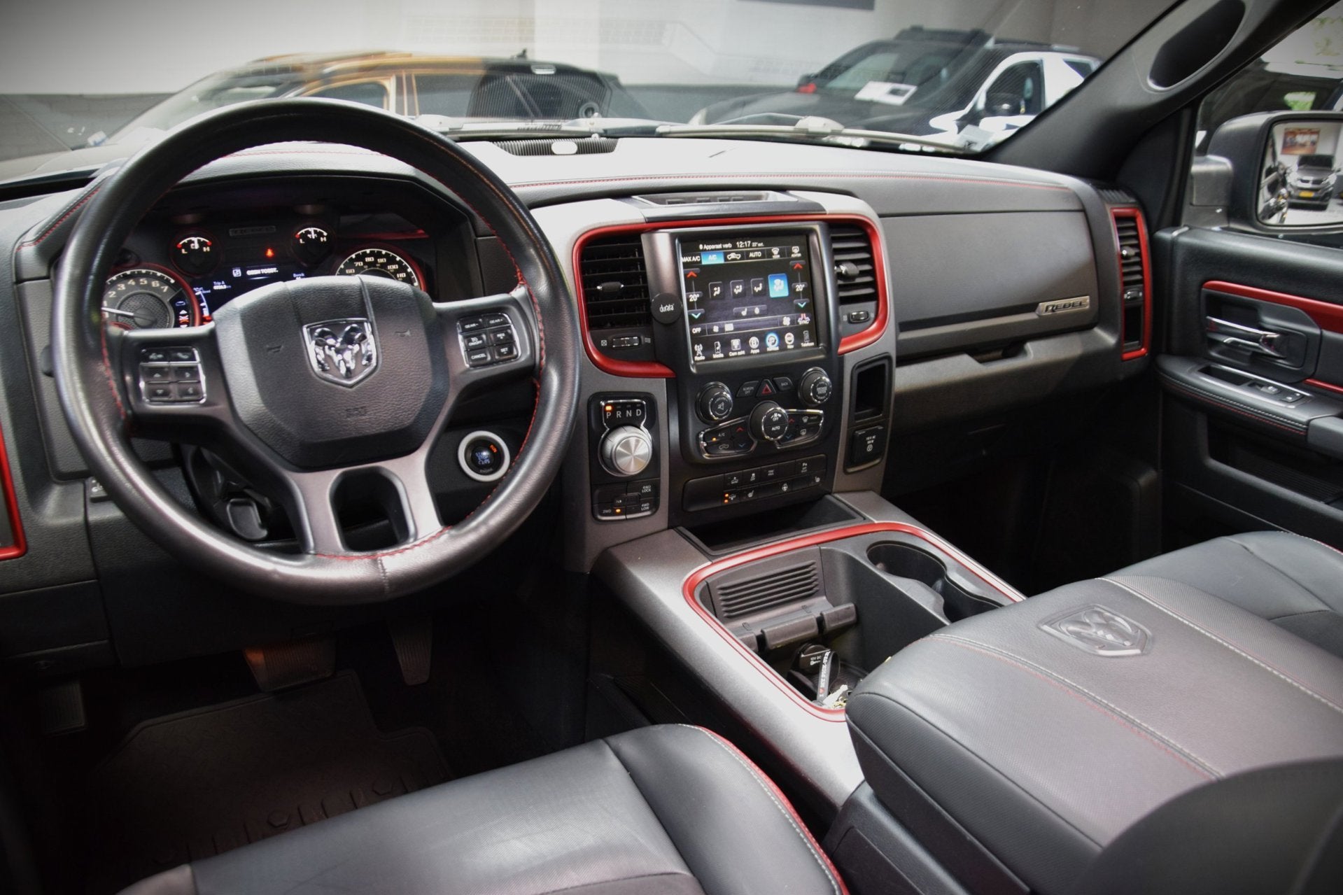Dodge Ram 1500 5.7 V8 4x4 Crew Cab 5'7 Rebel|Navi|Alpine|Sch, Auto's, Automaat, Dealer onderhouden, Gebruikt, 5654 cc