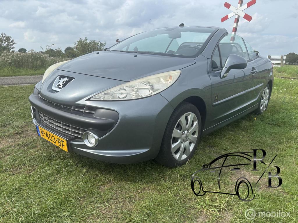 Peugeot 207 CC 1.6 VTi AIRCO NIEUWE APK STOELVERWARMING, Voorwielaandrijving, Gebruikt, Zwart, 4 cilinders