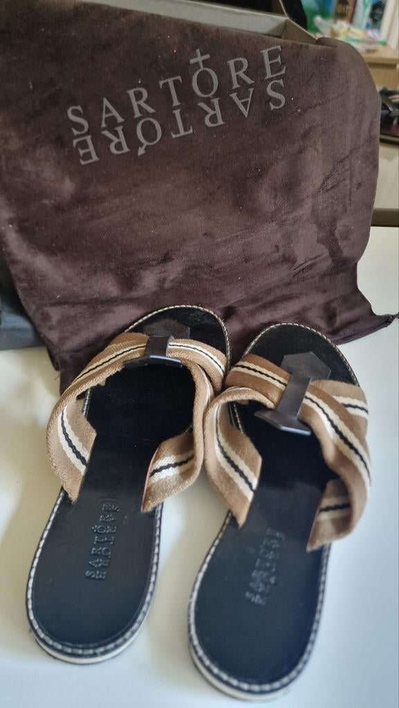 Sartore dames slippers 37,5, Ophalen of Verzenden, Zo goed als nieuw, Beige, Sneakers of Gympen