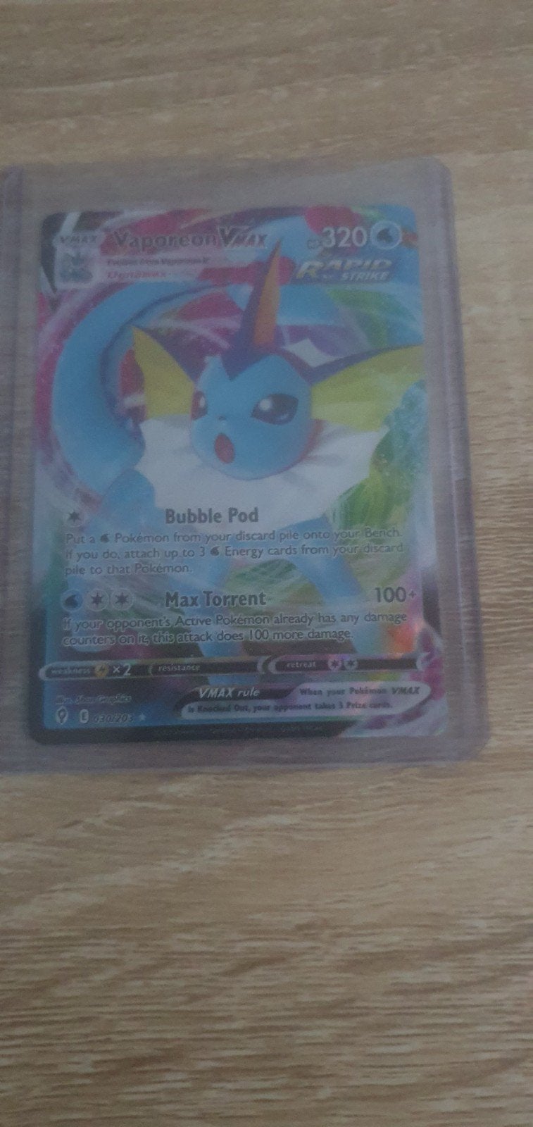 Vaporeon VMAX #30 Evolving Skies Pokémon Kaart, Hobby en Vrije tijd, Verzamelkaartspellen | Pokémon, Ophalen of Verzenden, Zo goed als nieuw