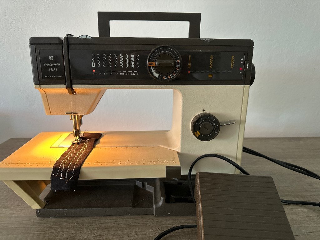 Naaimachine Husqvarna, Ophalen of Verzenden, Gebruikt, Naaimachine, Husqvarna