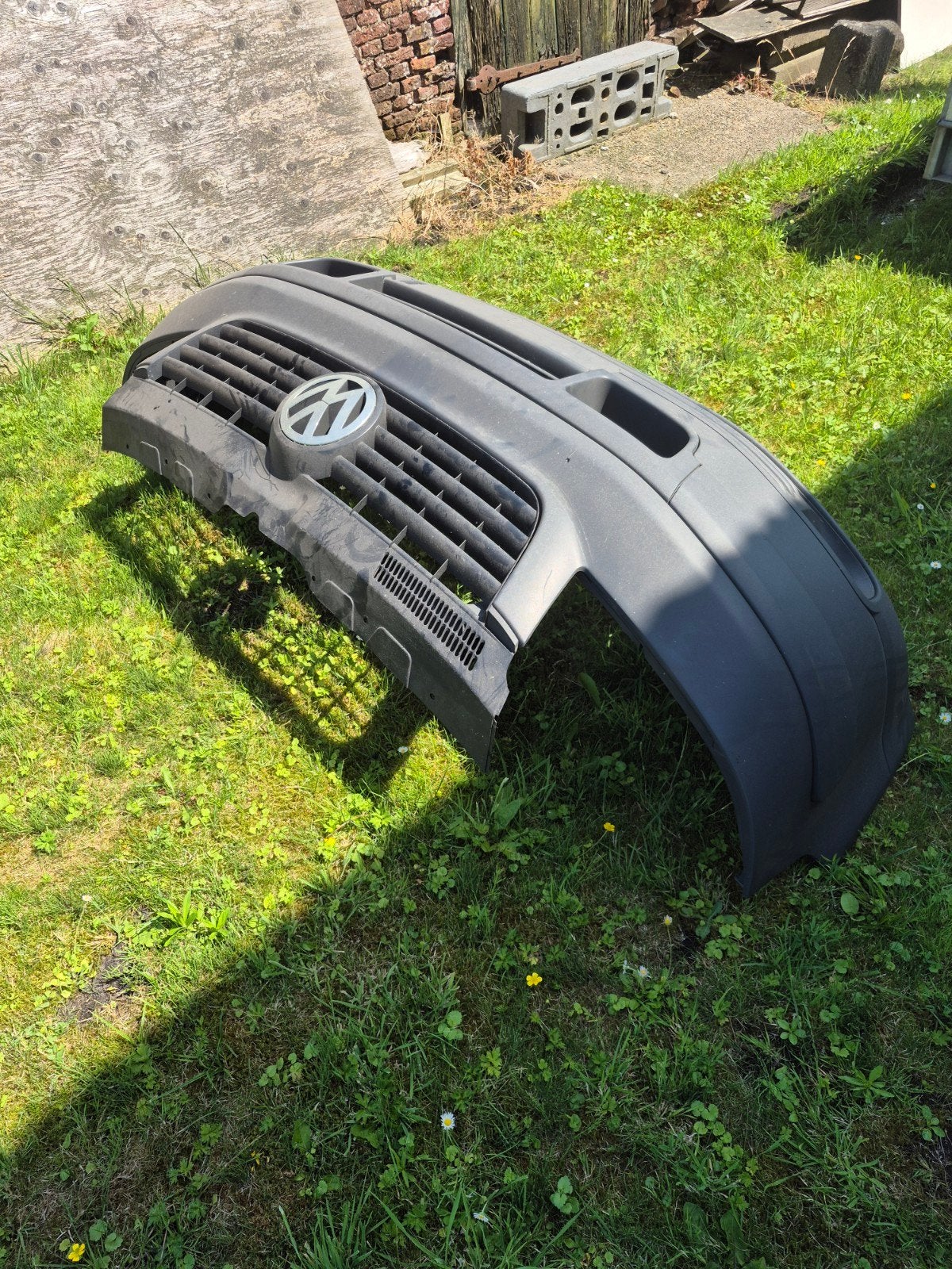 Voorbumper met grill VW Transporter - Gebruikt, schadevrij, Ophalen, Gebruikt, Bumper, Volkswagen