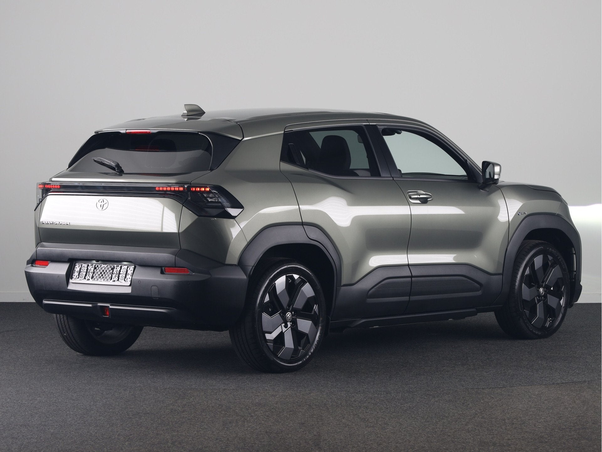 Toyota Urban Cruiser Executive 61 kWh *NIEUW* | Direct lever, Auto's, Stof, Urban Cruiser, SUV of Terreinwagen, 174 pk