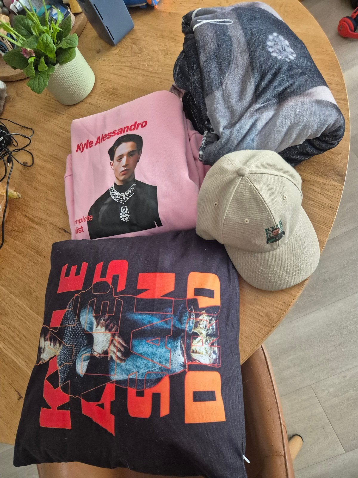 Kyle Alessandro poster, deken, kussen, hoodie en basebalcap, Ophalen of Verzenden, Zo goed als nieuw