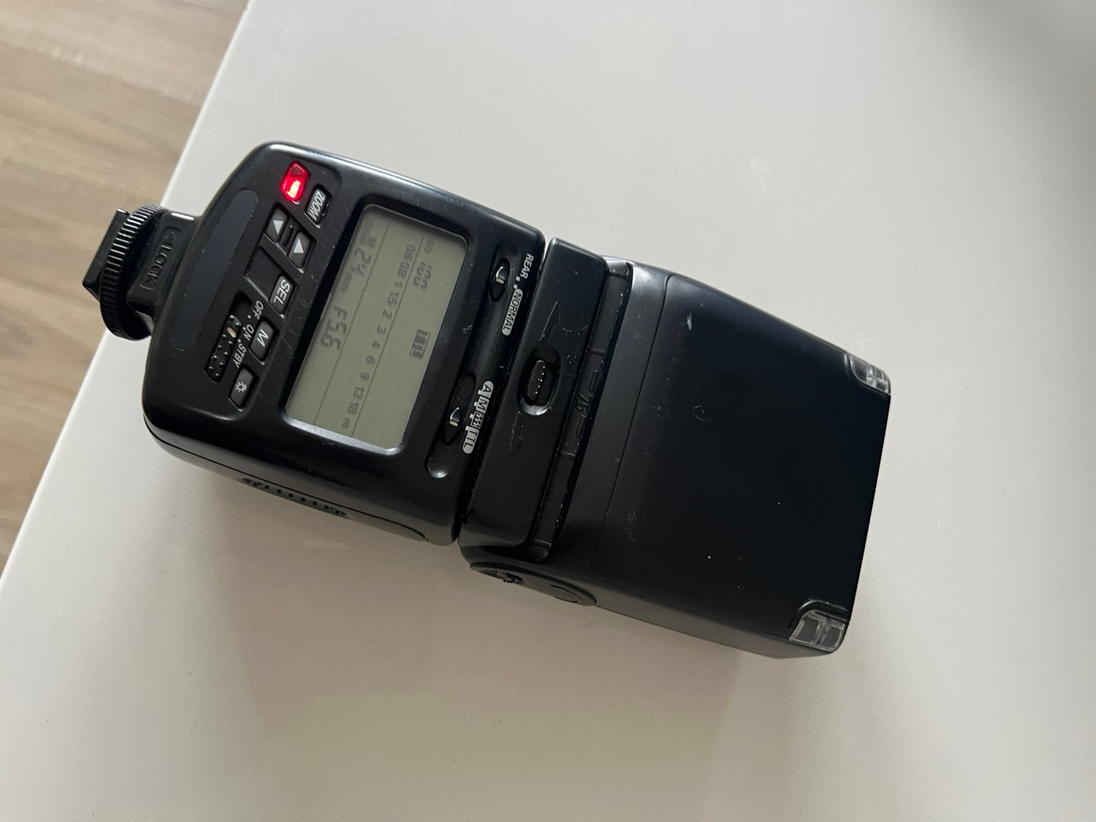 Nikon  flitser  SB 25, Ophalen of Verzenden, Zo goed als nieuw, Zwart