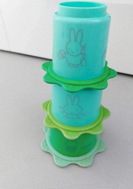 nijntje stapel bakjes baby speelgoed, Ophalen of Verzenden, Gebruikt, Overige typen