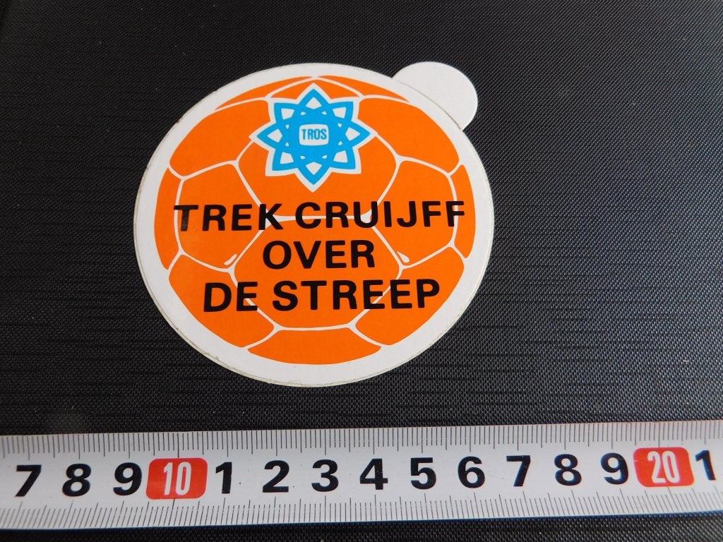 sticker Omroep TROS Trek CRUIJFF over de streep  Voetbal, Ophalen of Verzenden, Zo goed als nieuw