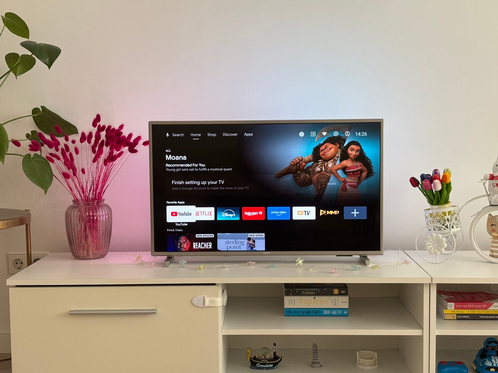 Philips 32” Smart TV with Ambilight, Ophalen of Verzenden, Zo goed als nieuw, 25 tot 50 cm, Minder dan 100 cm
