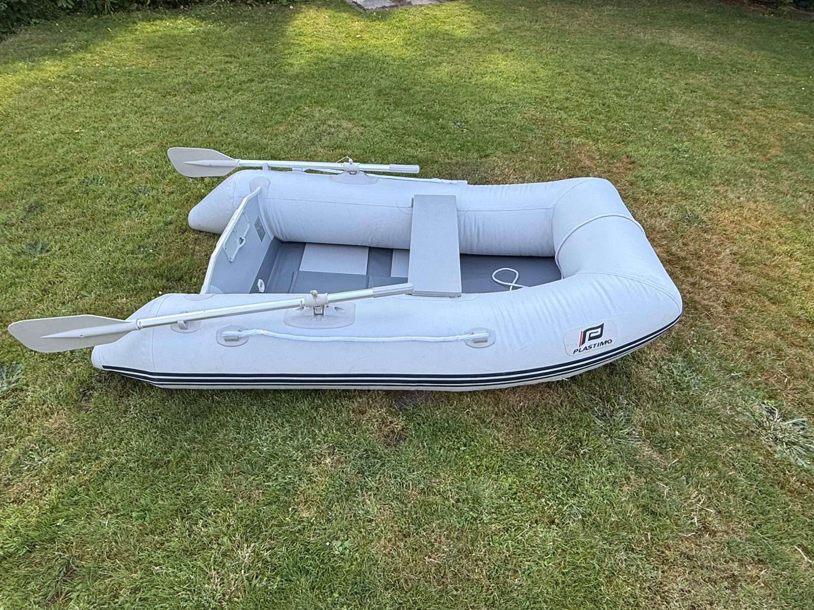 Plastimo rubberboot+Mariner 3.3 pk motor, peddels, opbergtas, Watersport en Boten, Rubberboten, Ophalen, Inclusief motor, Gebruikt