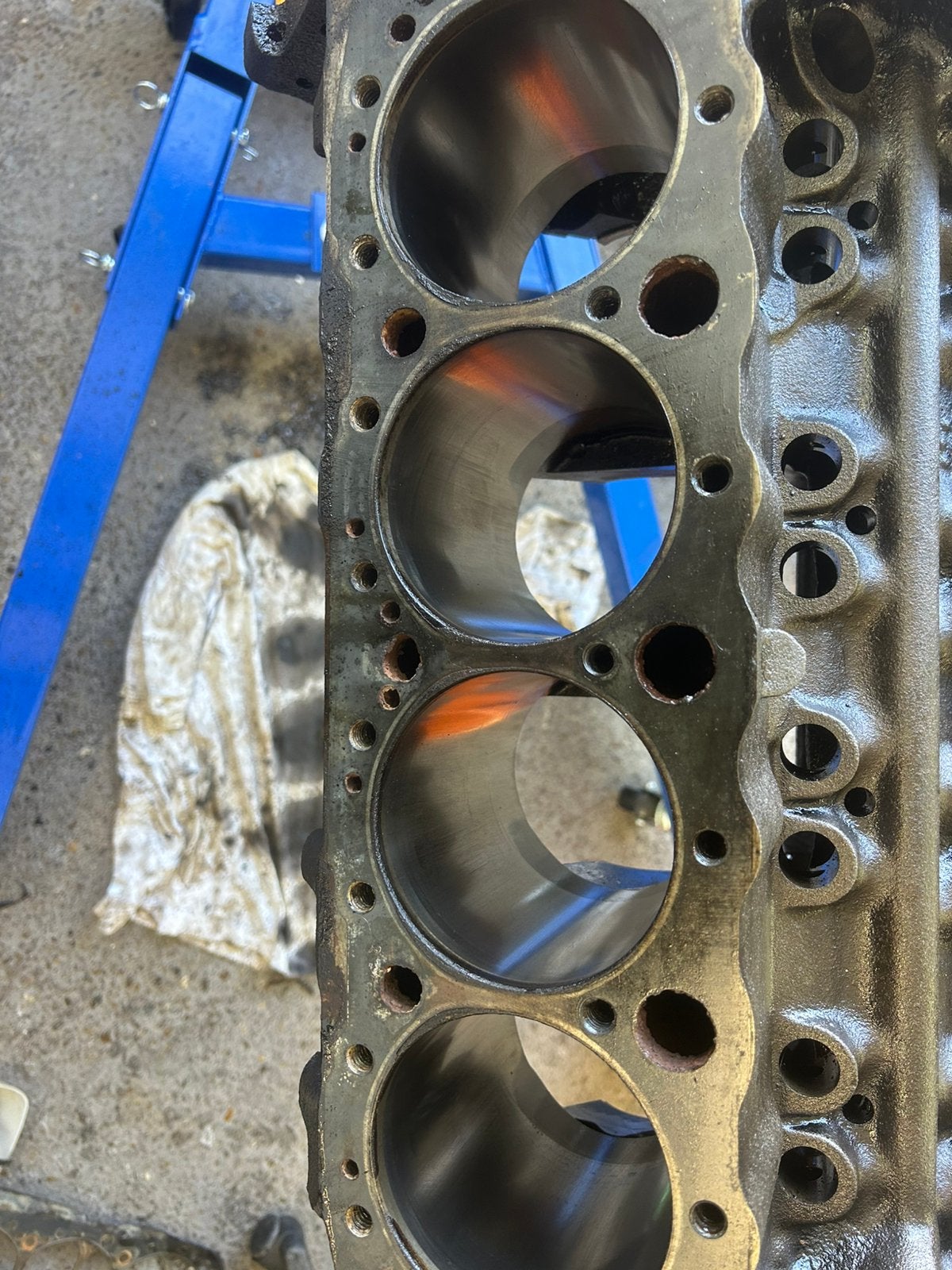 350/5,7 V8 chevrolet 1969 kaal onderblok, Ophalen, Chevrolet