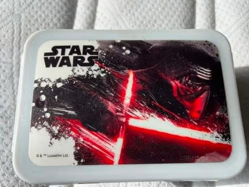Star Wars, broodtrommel, Ophalen of Verzenden, Zo goed als nieuw, Actiefiguurtje