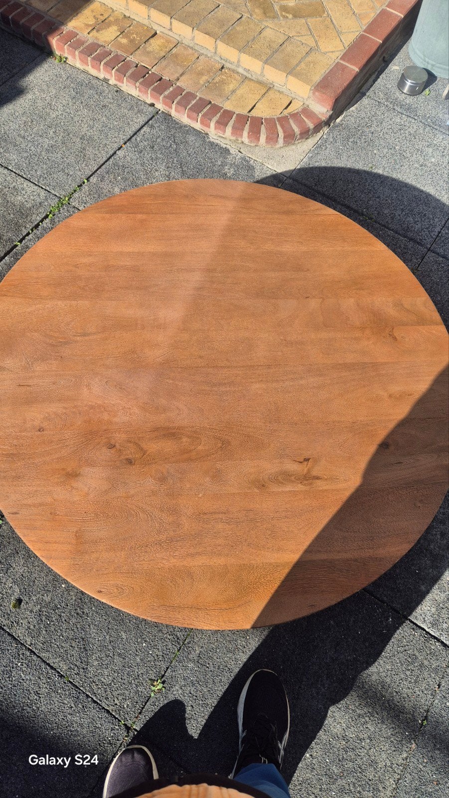 Ronde houten tafel sofra met inklapbare poten, Gebruikt, Vier personen, Ophalen, Overige houtsoorten