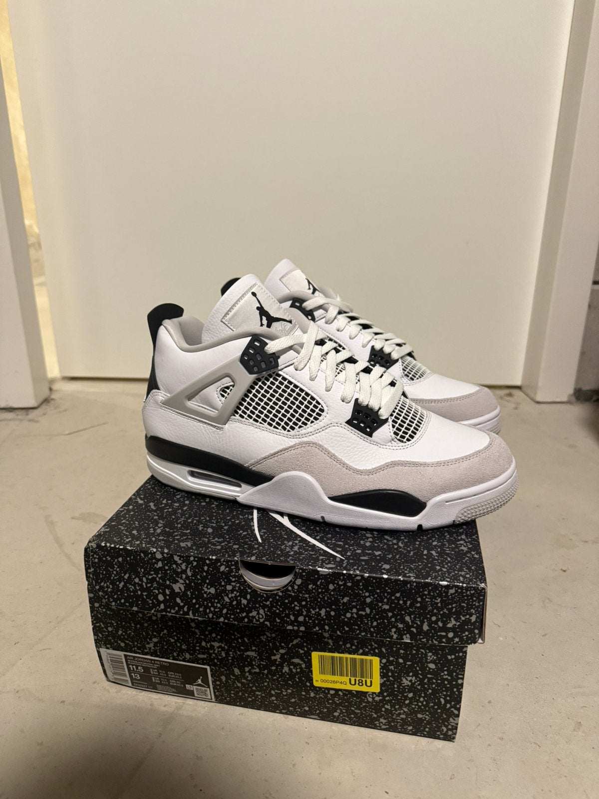 Nike Jordan 4 Retro Military Black 45.5, Kleding | Heren, Wit, Nieuw, Ophalen of Verzenden, Sneakers of Gympen