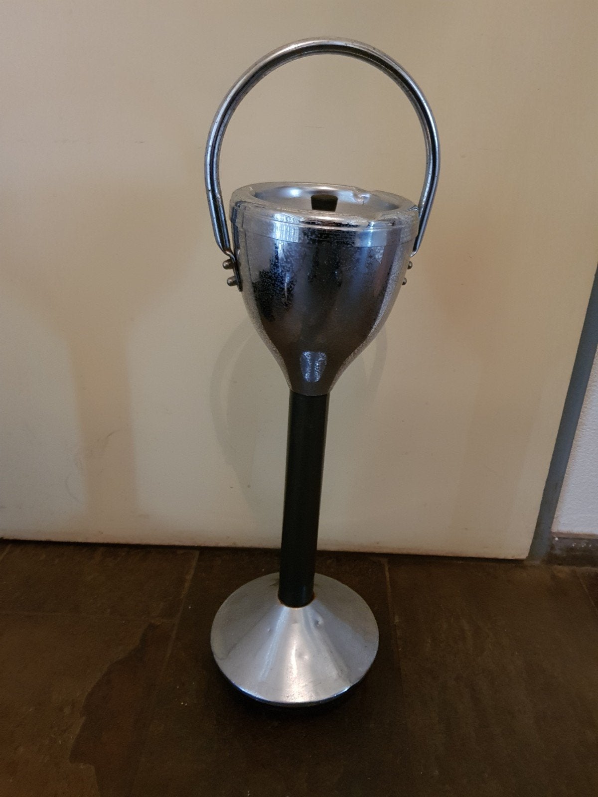 Vintage staande asbak - Ophalen Kaatsheuvel, Ophalen, Gebruikt, Asbak
