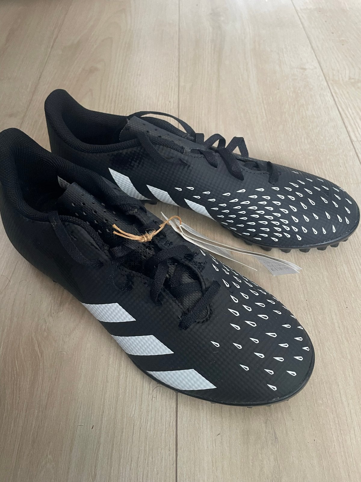 Nieuwe Adidas Predator Freak .4 TF voetbalschoenen - Maat 42, Schoenen, Nieuw, Ophalen of Verzenden, Maat S