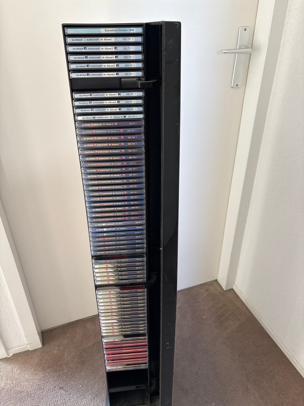 Braun MTV Eurochart '95 tot ‘99  CD collectie met standaard, Gebruikt, Pop, Ophalen of Verzenden, Verzamelalbum